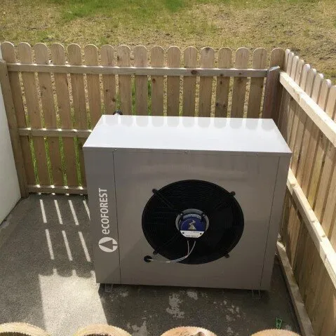EcoForest EcoGeo heat pump retrofit in a home in Portnoo, Co. Donegal